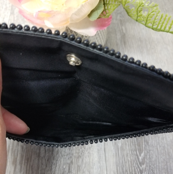 Beaded clutch - Picture 6 of 8